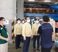 박종원 경제부지사, 추석 배송물량 증가 대비 양산유통물류센터 방역상황 점검